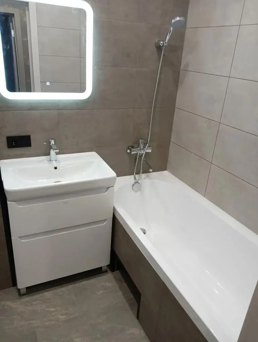 Запольная 60